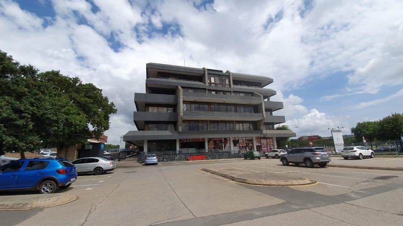 LOUGARDIA OFFICE BUILDING | EMBANKMENT ROAD |CENTURION CENTRAL