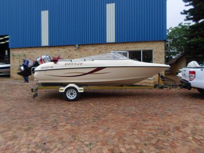 Breeze With 200hp Mariner Outboard Motor.