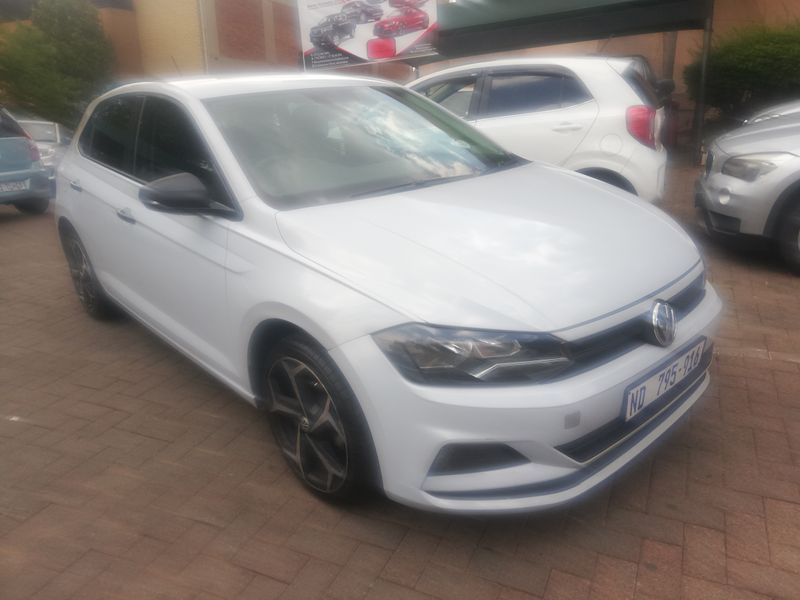 2018 Volkswagen Polo 2.0 Highline, White with 95044km available now!