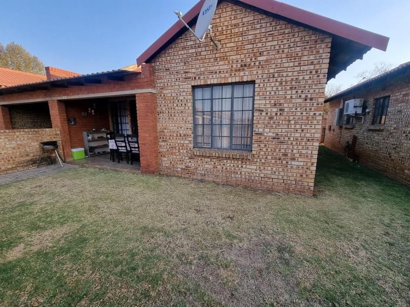 2 Bedroom Townhouse in Meyerton Central