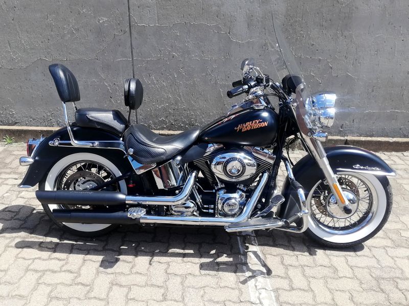 Very Nice Softail Deluxe, Covered in Extras!