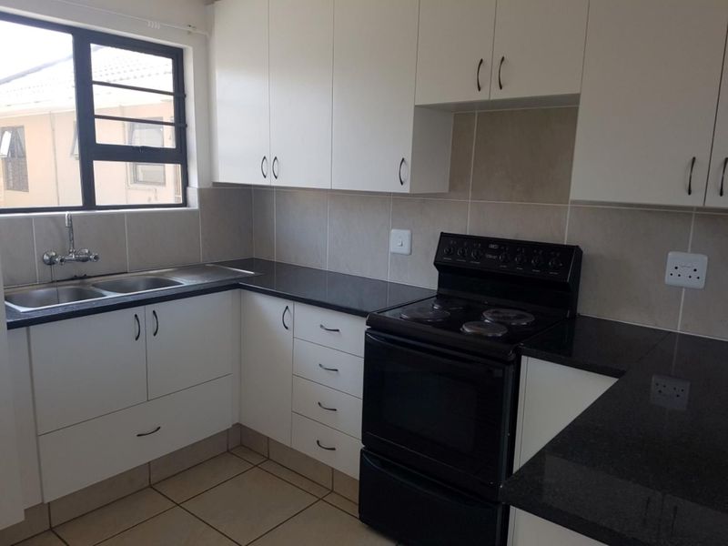 Fantastic two-bedroom townhouse in Riley Place, Gonubie