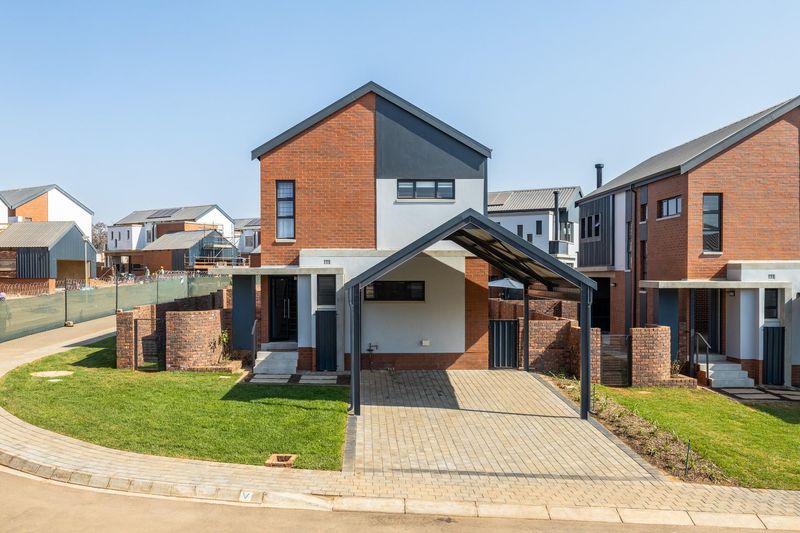 House in Sandton Central For Sale
