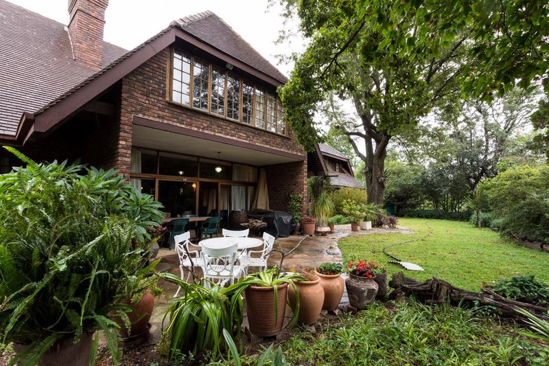 LOVELY 2 HECTARE RESIDENTIAL PROPERTY IN KYALAMI