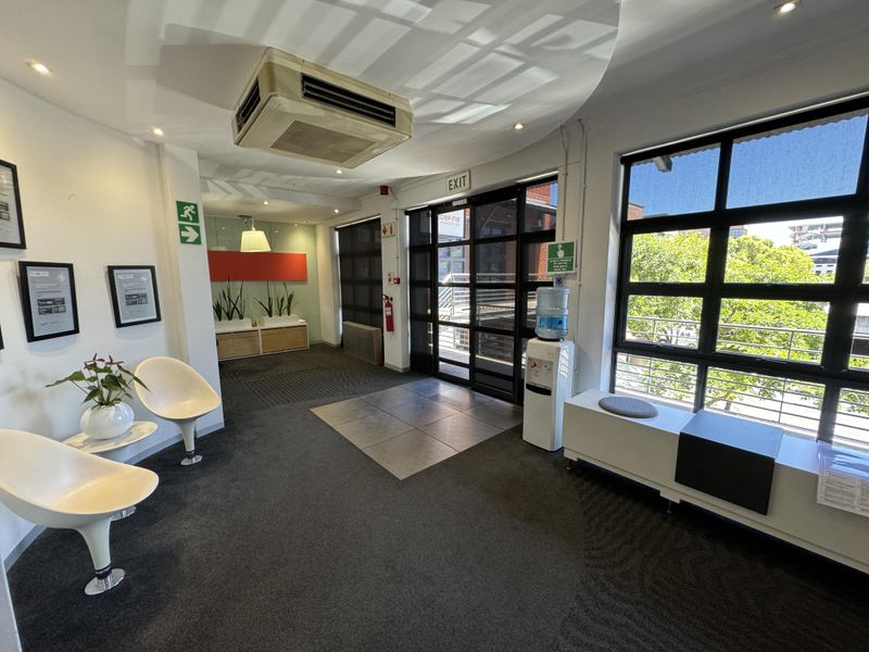 188m2 Office TO LET in Secure Building in Observatory, Cape Town