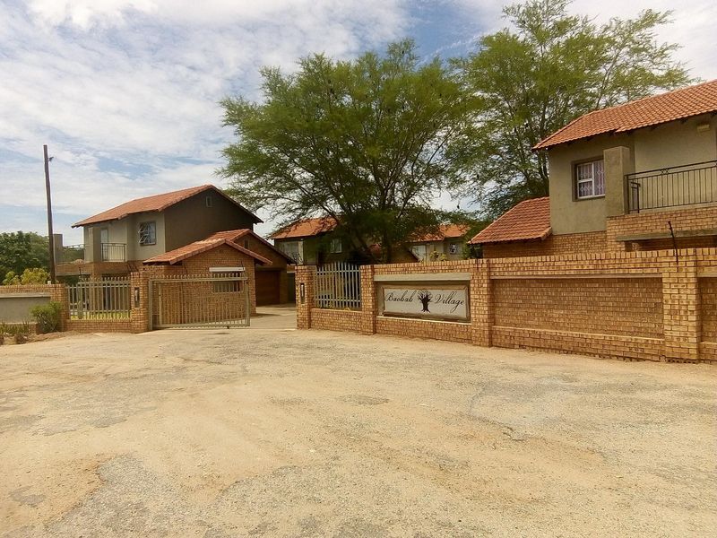 6 Free standing units for sale in gated village. Ideal for newly wedded couples and single parents.