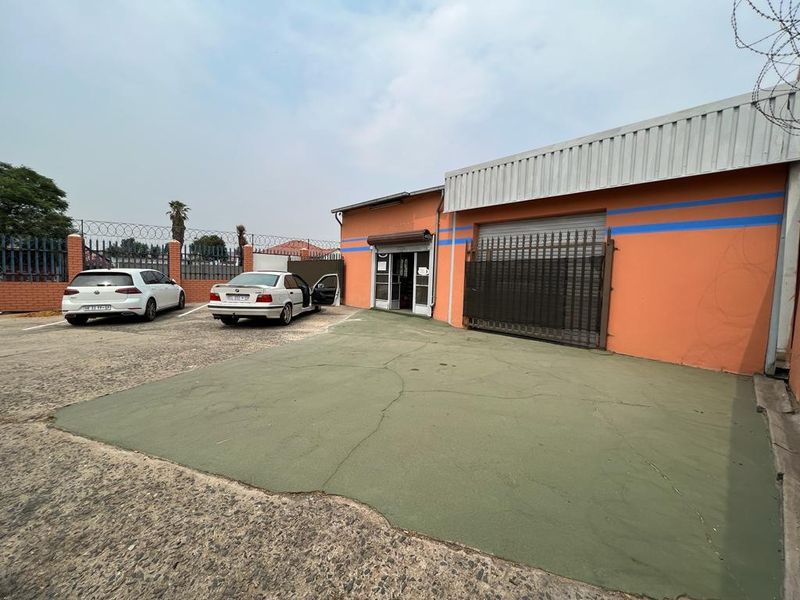 Stand alone factory to let in Germiston