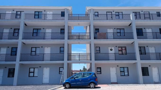 2 Bedroom with 1 Bathroom Sec Title For Sale Western Cape