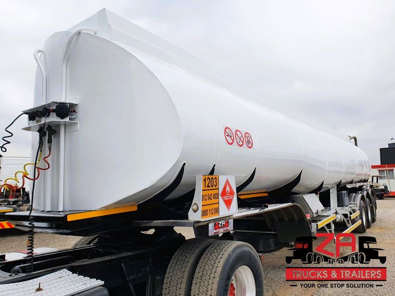 2015 CTS 48 000 LITRE FUEL TANKER