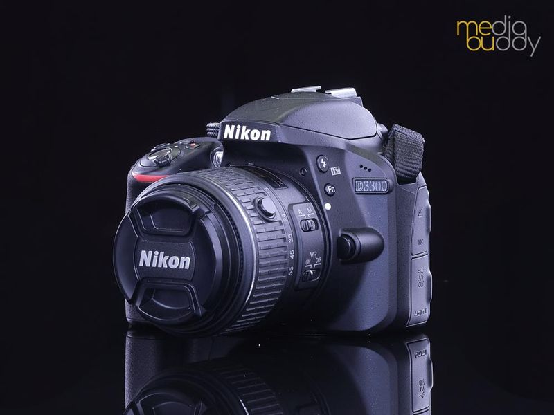 Nikon D3300 Digital SLR with 18-55mm Zoom Lens