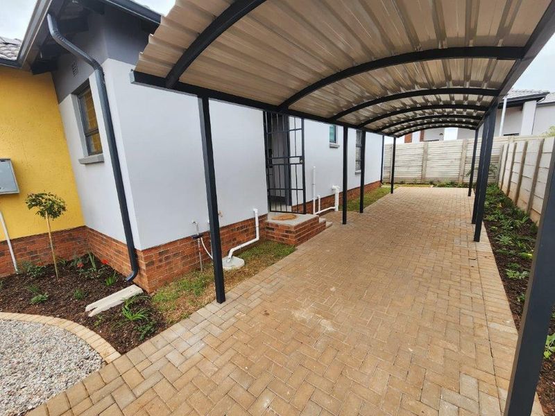 House in Katlehong South For Sale