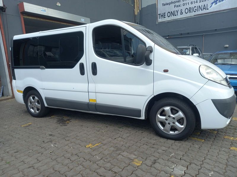 2013 Opel Vivaro 1.9 CDTI Bus, White with 105000km available now!