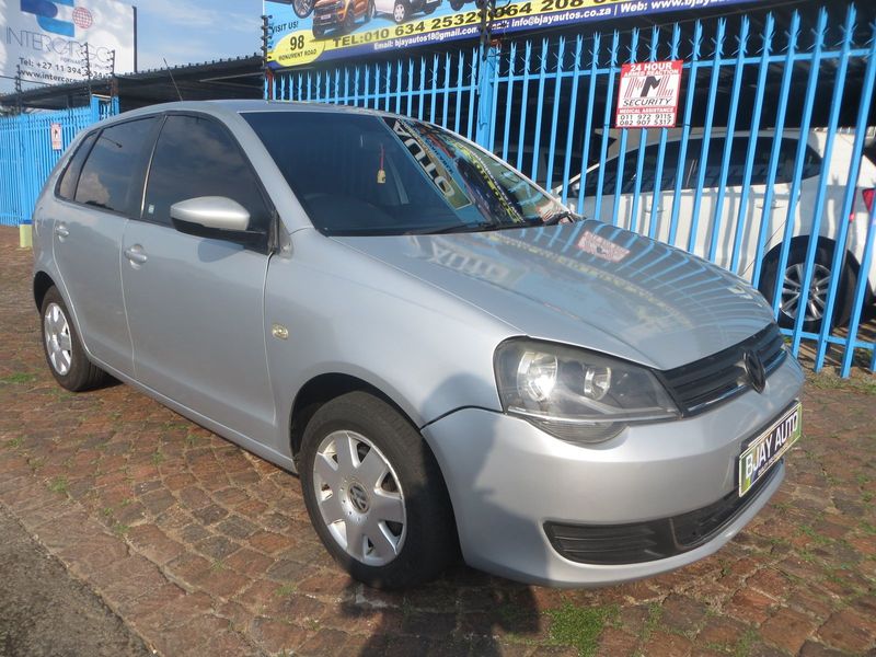 2017 Volkswagen Polo Vivo Hatch 1.4 Trendline, Silver with 82000km available now!