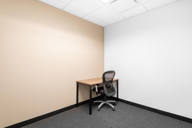 Private office space tailored to your business’ unique needs in Regus Lynnwood Bridge