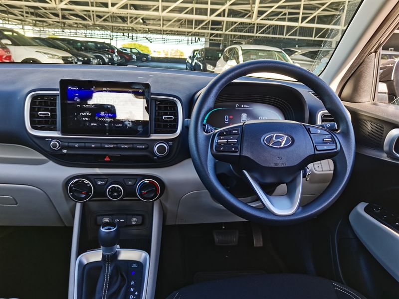 2022 Hyundai Venue MY22 1.0 Motion DCT for sale!