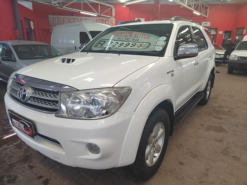 2009 Toyota Fortuner 3.0 D-4D R/Body with 257313kms CALL BOITY 083 506 0587