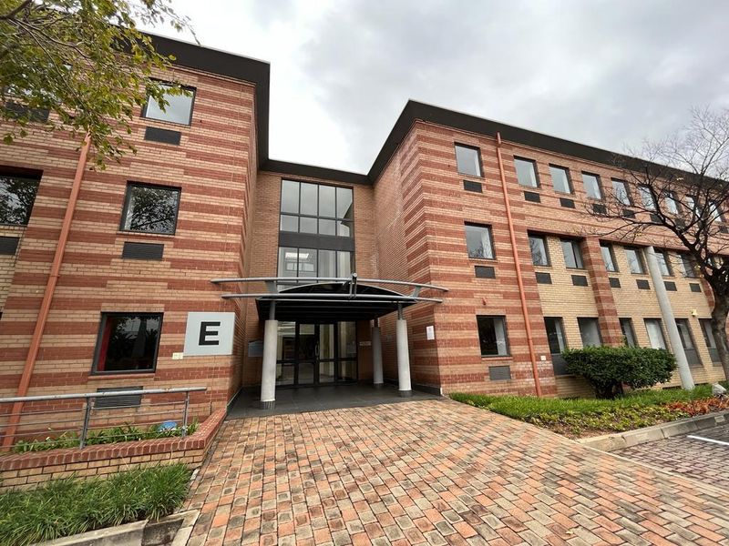 Gilloolys View Office Park | Osborne Lane | Office to Let in Bedfordview