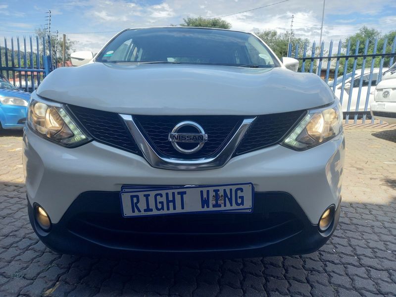 White Nissan Qashqai 1.2T Acenta CVT with 53000km available now!