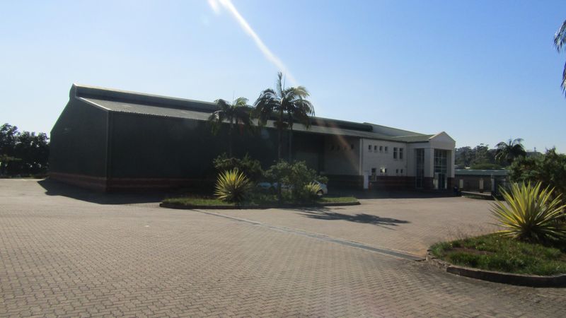 1200m² Industrial To Let in Mount Edgecombe at R76.00 per m²