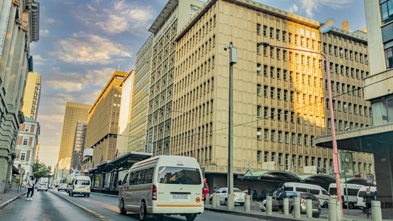 2 Bedroom apartment in Johannesburg Central To Rent