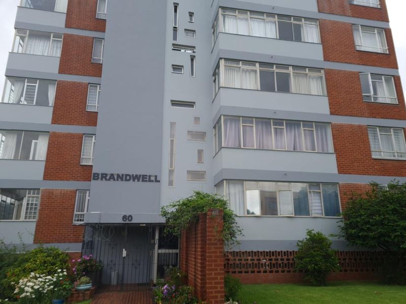 Well located 1.5 bed flat in Glenwood