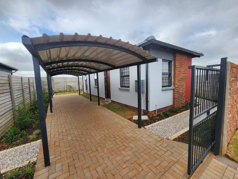 House in Kempton Park Central For Sale