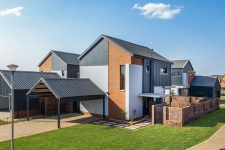 House in Fourways For Sale