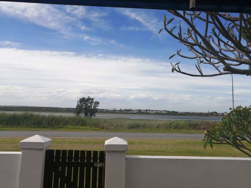 Northfacing Townhouse on Lagoon / estuary