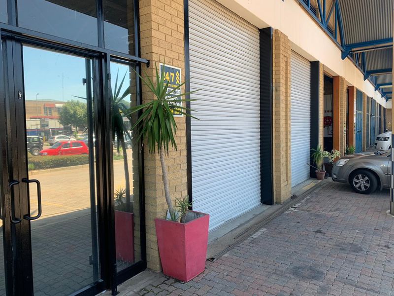 Exceptionally neat mini unit to let in Wynberg