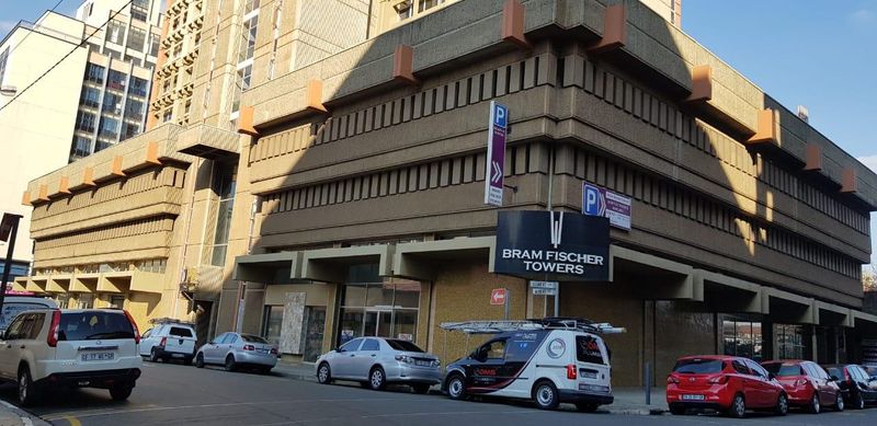 Neat commercial facility available to let in JHB CBD