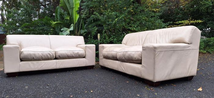 Coricraft couches for store sale gumtree