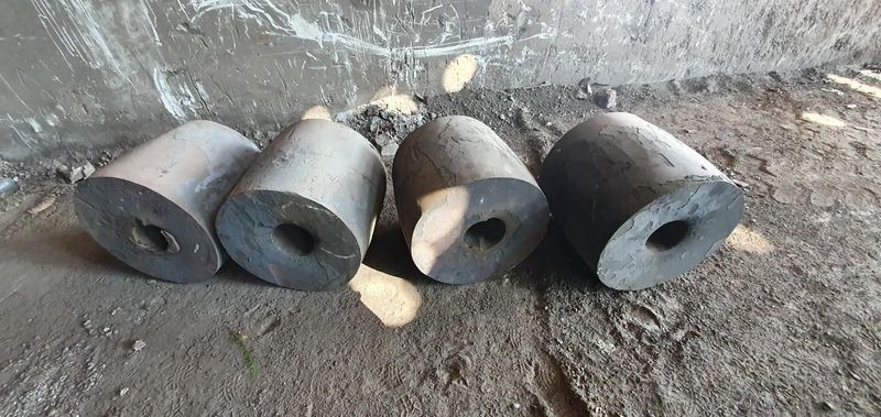 Assorted Steel Components With An Approximate Weight of 2,5 MT