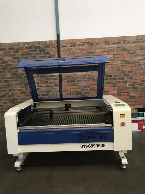 CO2 Laser Cutter and engraver 1390