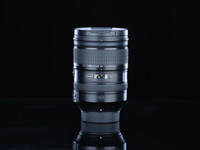 **CLEARANCE SALE** Nikon AF-S NIKKOR 28-300mm f/3.5-5.6G ED VR Super-Zoom Lens