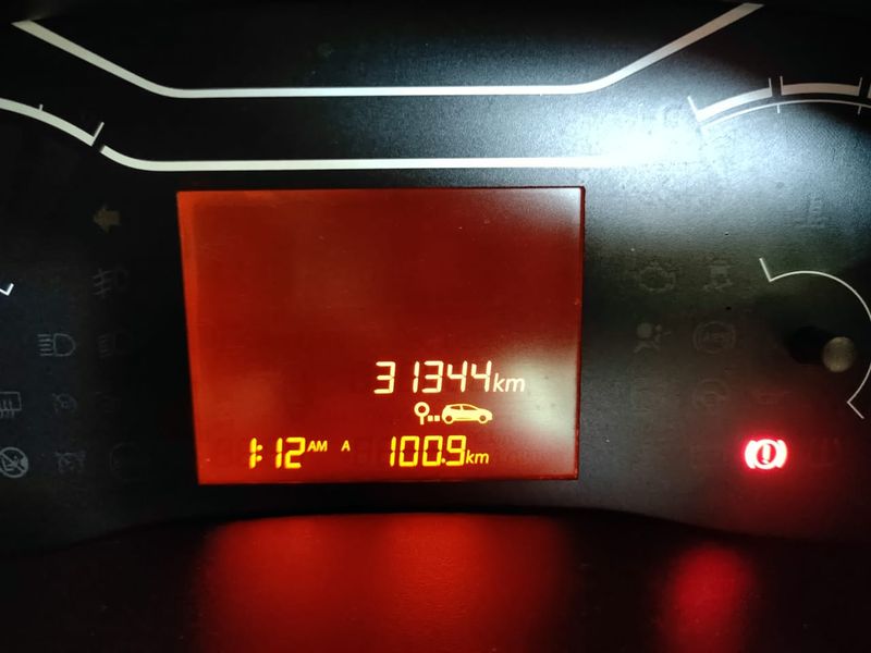 2020 Renault Kwid 1.0 Dynamique with ONLY 31343kms at PRESTIGE AUTOS 021 592 7844