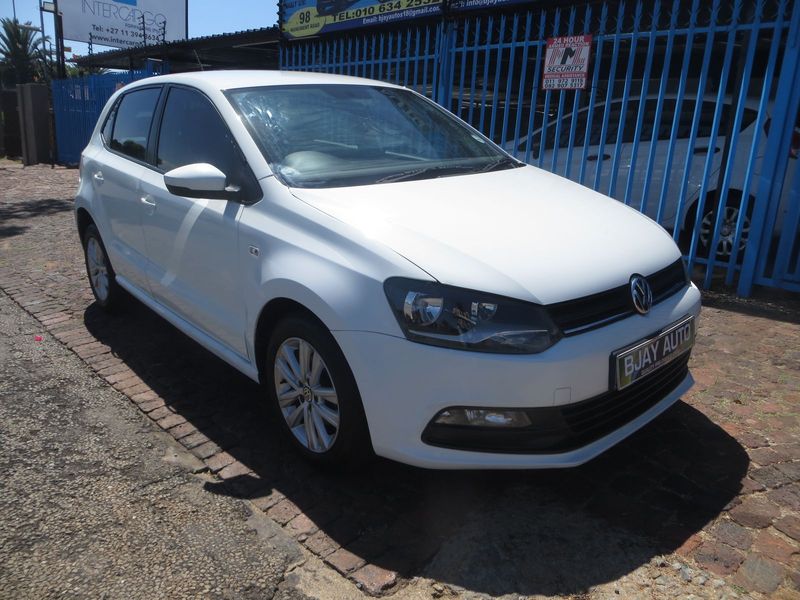 2019 Volkswagen Polo Vivo Hatch 1.6 Comfortline Tiptronic, White with 90000km available now!