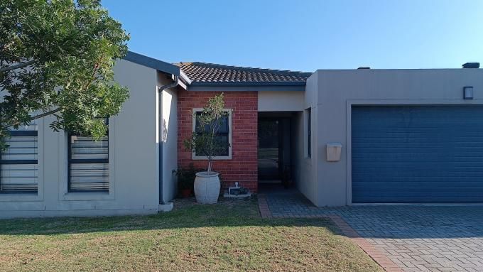 3 Bedroom with 2 Bathroom House For Sale Western Cape
