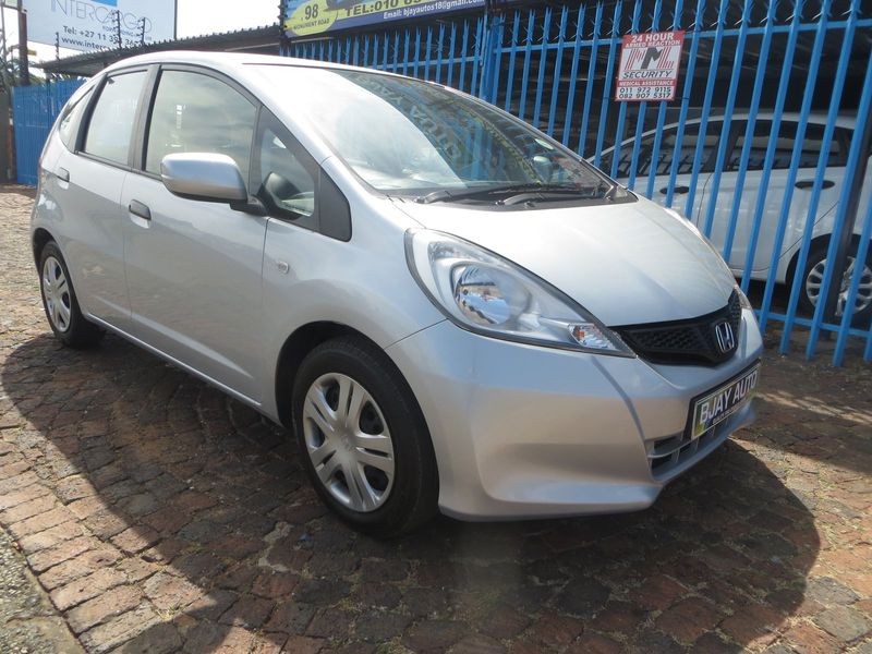 2012 Honda Jazz 1.3 Comfort, Silver with 135000km available now!