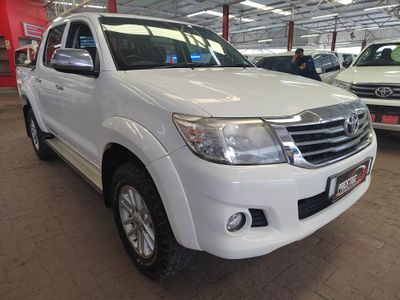 2012 Toyota Hilux 2.7 Vvt-i D/cab Rb Raider With 269399kms Call Boity 083 506 0587