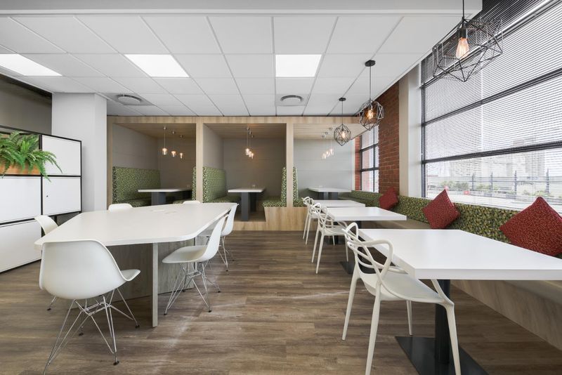 All-inclusive access to coworking space in Regus Black River Park