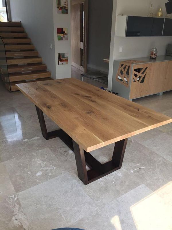 Oak table with wooden legs