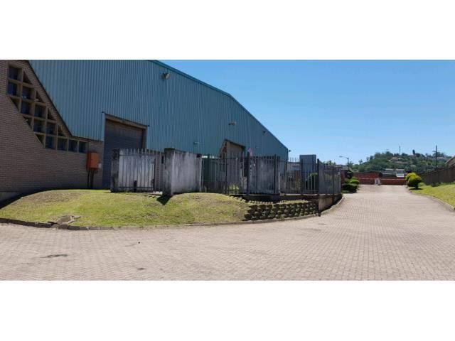 Double volume warehouse for sale Springfield Park