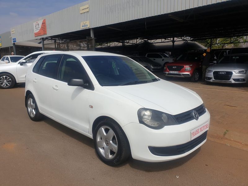 2011 Volkswagen Polo Vivo Hatch 1.4 Conceptline, White with 87000km available now!