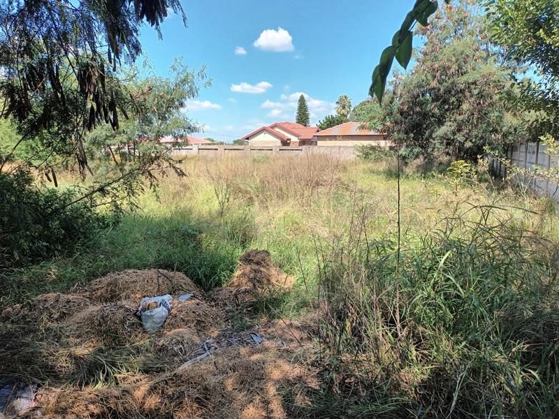 spacious vacant land on sale