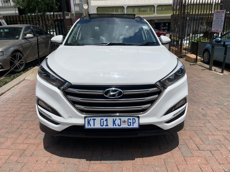 2018 Hyundai Tucson 2.0 GLS 4x2, White with 86000km available now!