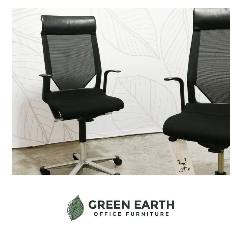 RMB leather  executive swivel chairs