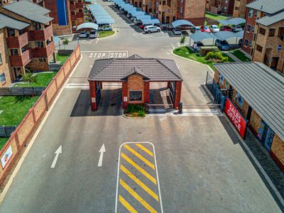 Apartment in Olifantsvlei For Sale