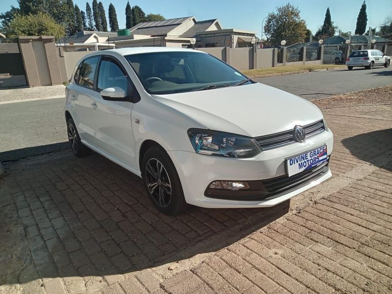 Volkswagen Polo Vivo Hatch 1.4 Comfortline, White with 67000km, for sale!