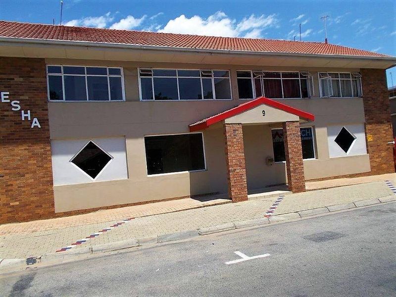 A winner for a beginner! Apartment in Potchefstroom Central
