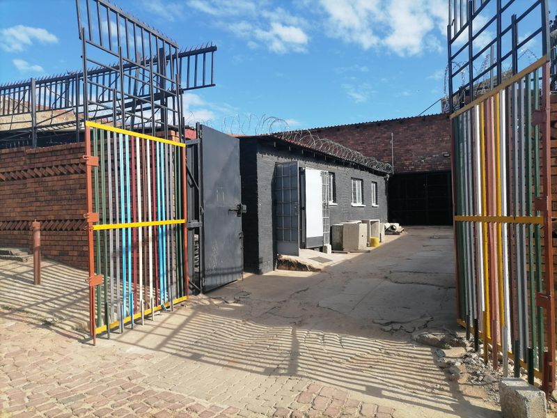 A hardware business for sale in Tembisa